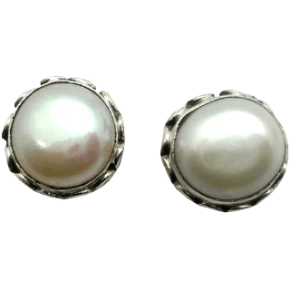 Pearl cream-earings BTP115ESM by Brahmatells