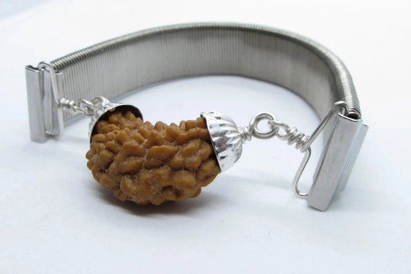 1 Mukhi Rudraksha Bracelet - Spiritual Elegance | Brahmatells by Brahmatells