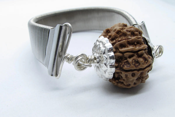10 Mukhi Rudraksha Bracelet - Divine Protection | Brahmatells by Brahmatells