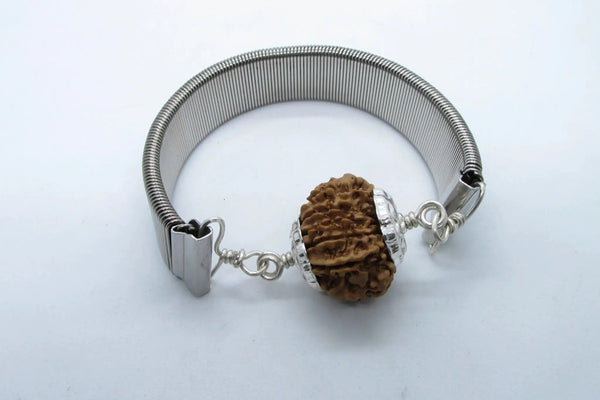 12 Mukhi Rudraksha Bracelet - Radiance & Leadership | Brahmatells by Brahmatells