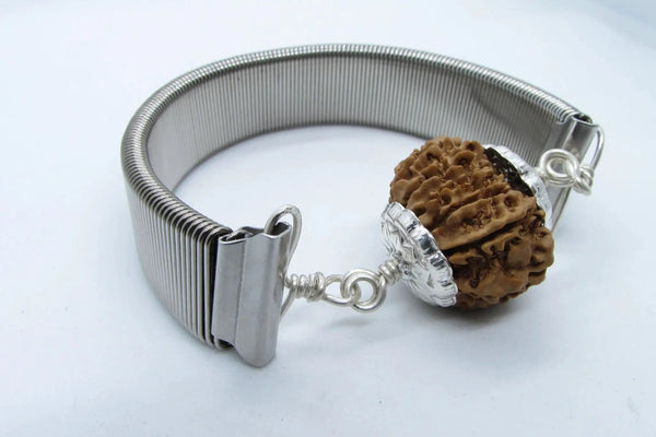 13 Mukhi Rudraksha Bracelet - Charisma & Fulfillment | Brahmatells by Brahmatells