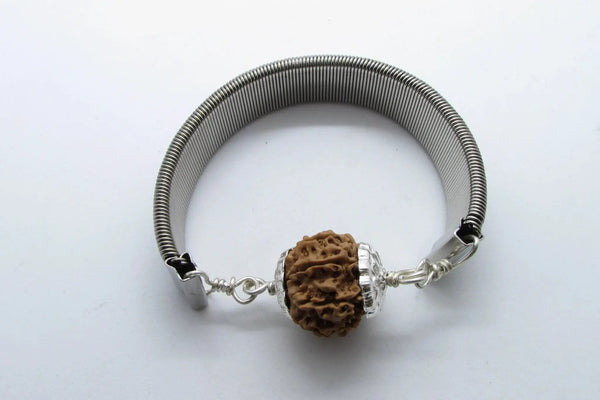 13 Mukhi Rudraksha Bracelet - Charisma & Fulfillment | Brahmatells by Brahmatells
