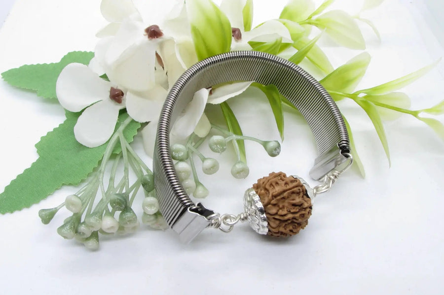 13 Mukhi Rudraksha Bracelet - Charisma & Fulfillment | Brahmatells by Brahmatells