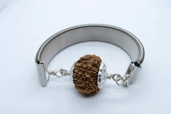 13 Mukhi Rudraksha Bracelet - Charisma & Fulfillment | Brahmatells by Brahmatells