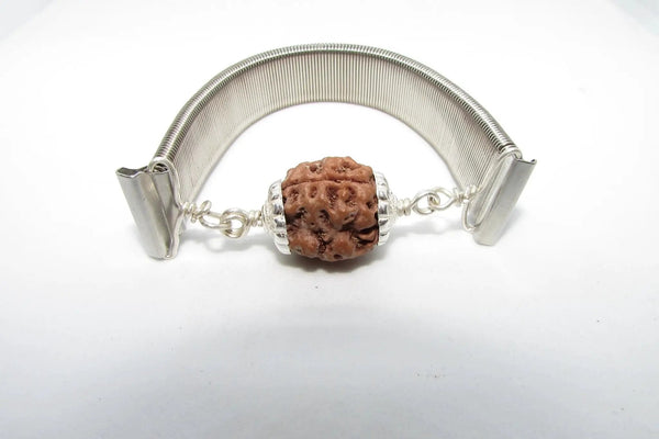 3 Mukhi Rudraksha Bracelet - Empowerment & Vitality | Brahmatells by Brahmatells