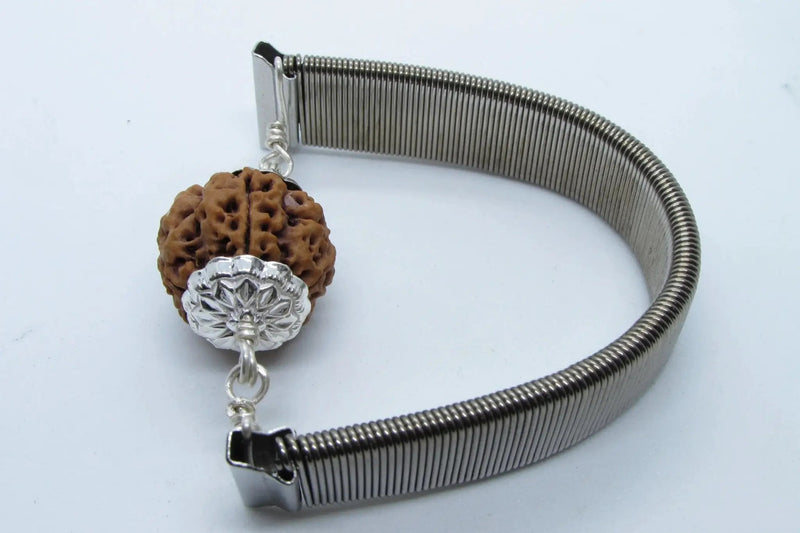 5 Mukhi Rudraksha Bracelet with Silver Pendant - Spiritual Elegance | Brahmatells by Brahmatells
