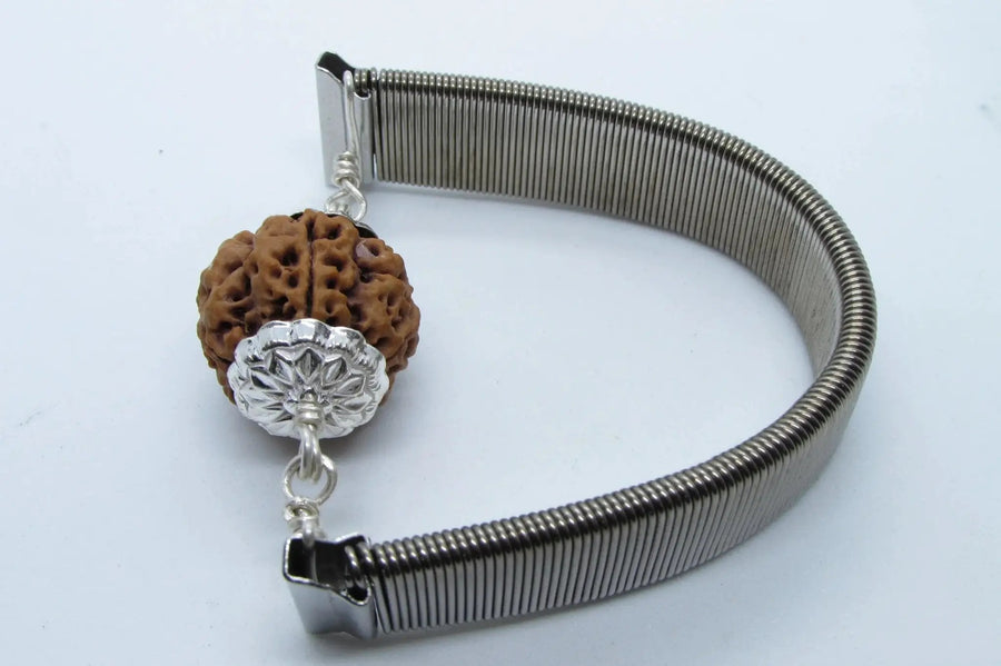 5 Mukhi Rudraksha Bracelet with Silver Pendant - Spiritual Elegance | Brahmatells by Brahmatells