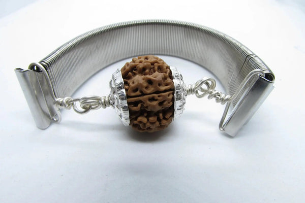 8 Mukhi Rudraksh Bracelet & Silver Pendant - Lord Ganesha's Blessings | Brahmatells by Brahmatells