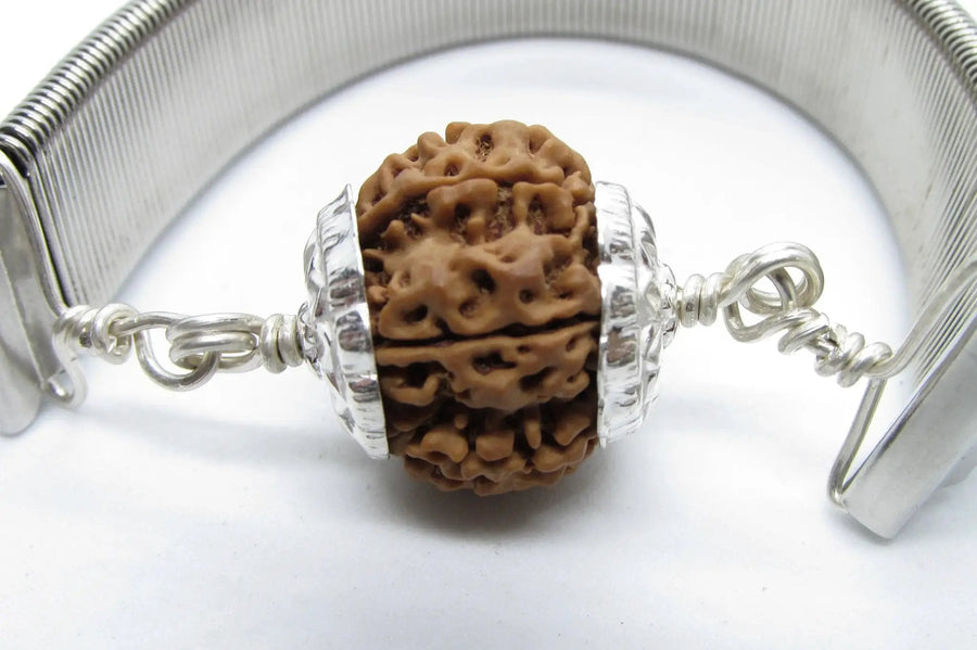 8 Mukhi Rudraksh Bracelet & Silver Pendant - Lord Ganesha's Blessings | Brahmatells by Brahmatells