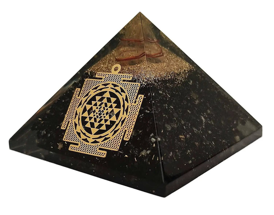 Amethyst & Clear Quartz Pyramid Yoga Meditation Crystal by Brahmatells