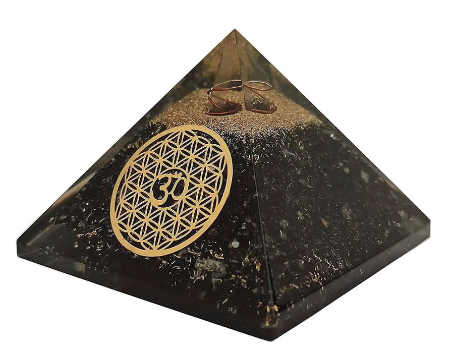 Amethyst & Clear Quartz Pyramid Yoga Meditation Crystal by Brahmatells