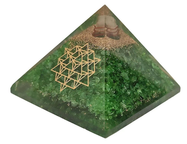 Amethyst & Clear Quartz Pyramid Yoga Meditation Crystal by Brahmatells