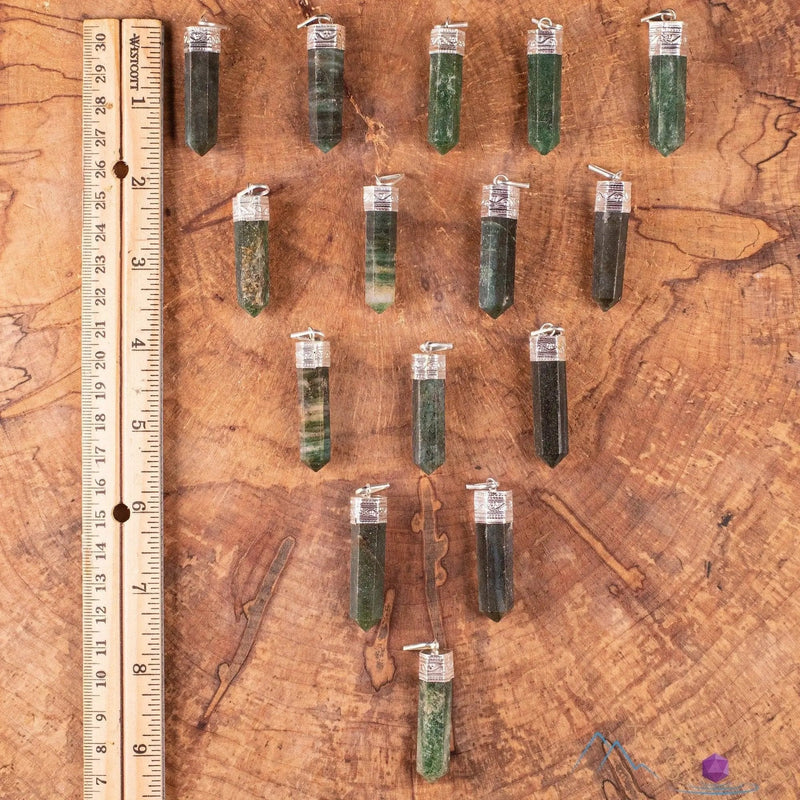 Green AVENTURINE Crystal Pendant - Heart Chakra, Crystal Healing, Anxiety Relief, Gemstone Pendant by brahmatells