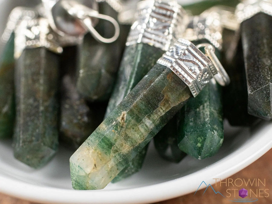Green AVENTURINE Crystal Pendant - Heart Chakra, Crystal Healing, Anxiety Relief, Gemstone Pendant by brahmatells