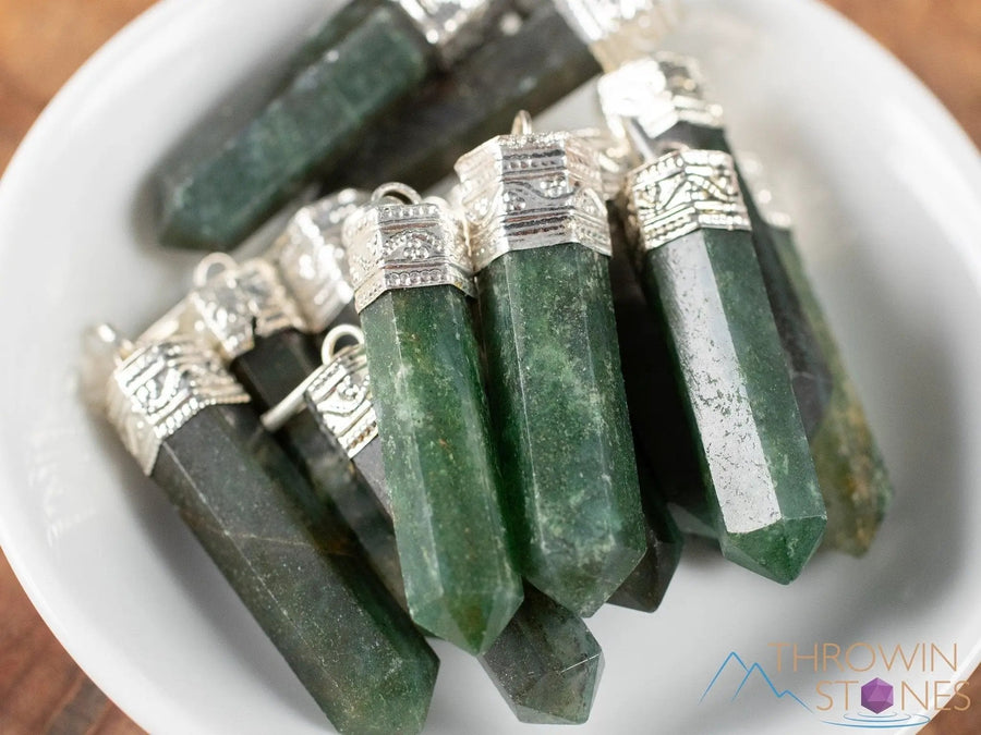 Green AVENTURINE Crystal Pendant - Heart Chakra, Crystal Healing, Anxiety Relief, Gemstone Pendant by brahmatells