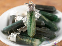 Green AVENTURINE Crystal Pendant - Heart Chakra, Crystal Healing, Anxiety Relief, Gemstone Pendant by brahmatells
