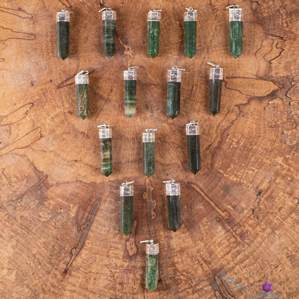 Green AVENTURINE Crystal Pendant - Heart Chakra, Crystal Healing, Anxiety Relief, Gemstone Pendant by brahmatells