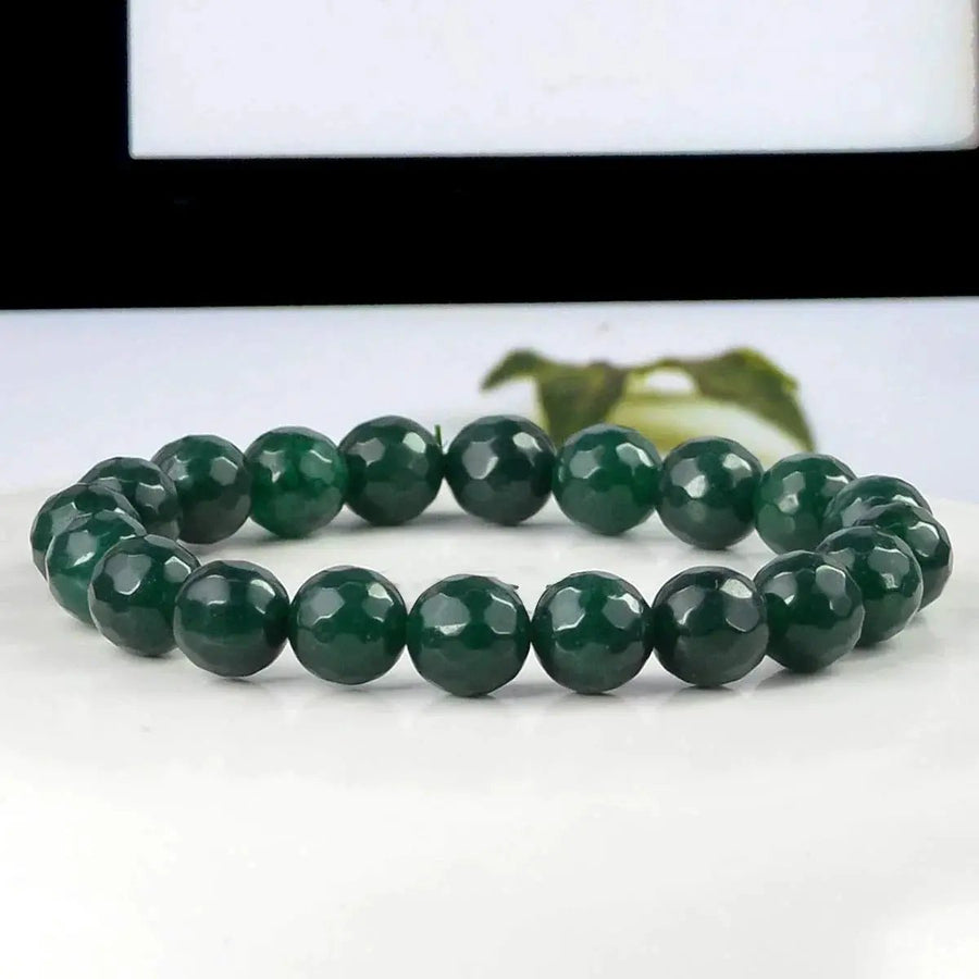 Green Aventurine Diamond Cut Bracelet - 8mm Beads for Reiki Healing by Brahmatells