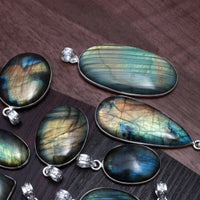 Labradorite Pendant by Brahmatells