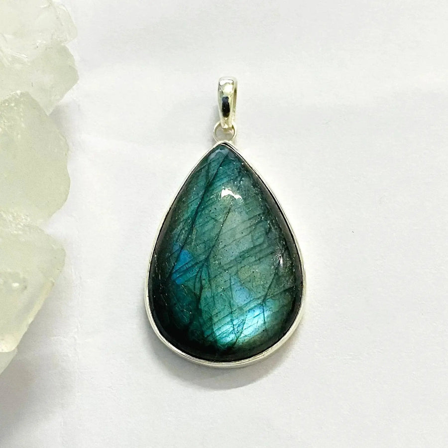 Labradorite pendant,Stunning Deep blue labradorite pendant,crystal pendant,teardrop pendan by brahmatells