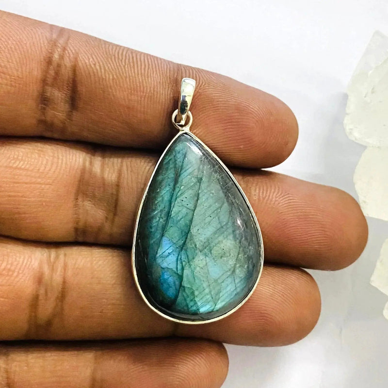 Labradorite pendant,Stunning Deep blue labradorite pendant,crystal pendant,teardrop pendan by brahmatells