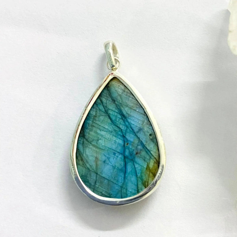 Labradorite pendant,Stunning Deep blue labradorite pendant,crystal pendant,teardrop pendan by brahmatells