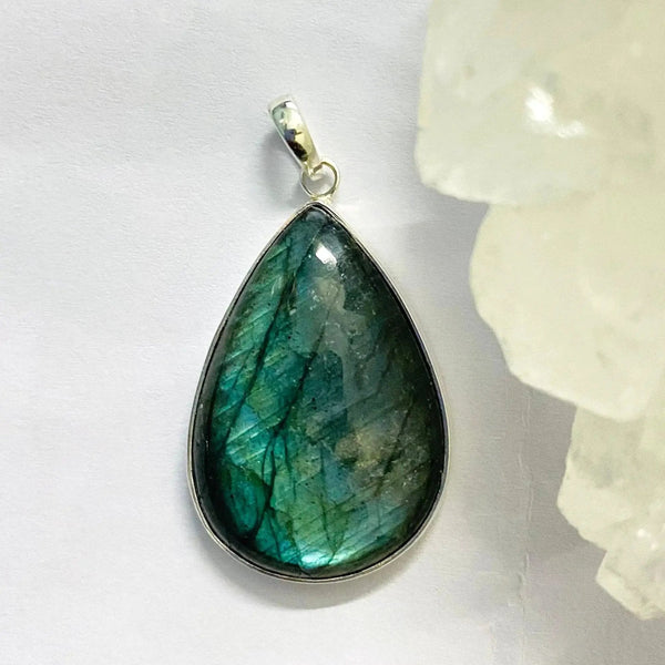 Labradorite pendant,Stunning Deep blue labradorite pendant,crystal pendant,teardrop pendan by brahmatells