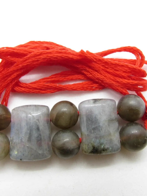 Labradorite Rakhi by Brahmatells