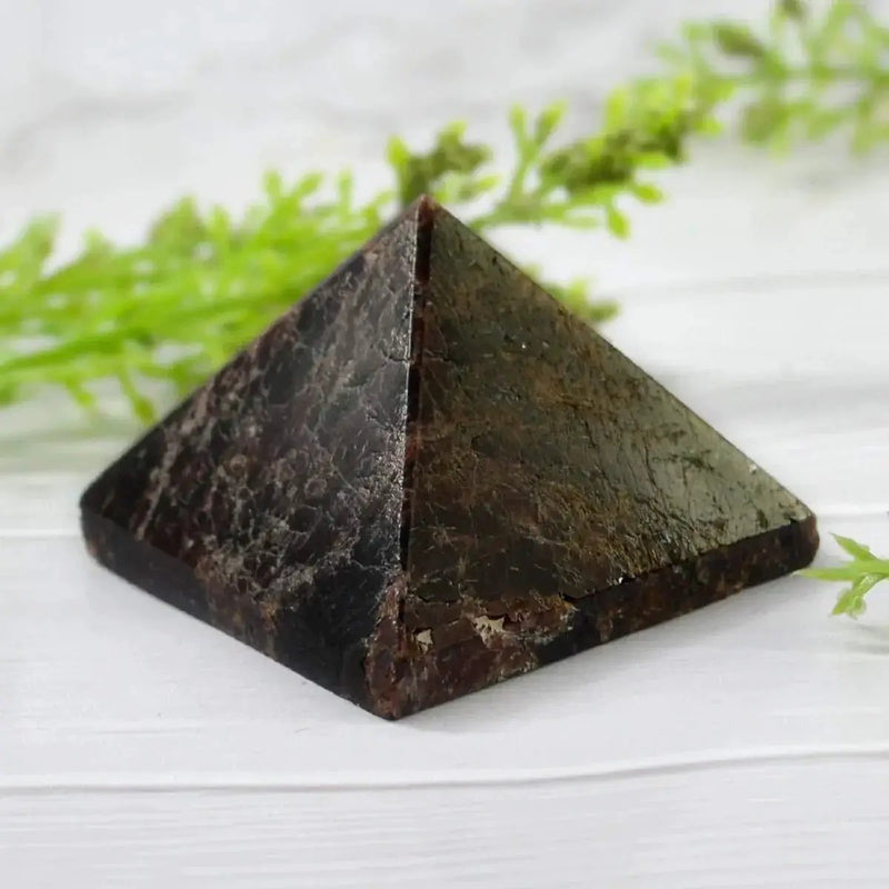 Natural Crystal Stone Garnet Pyramid, Standard, Red, by Brahmatells