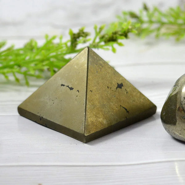 Natural Pyrite Pyramid for Reiki Healing and Crystal Healing (Color : Golden) by Brahmatells