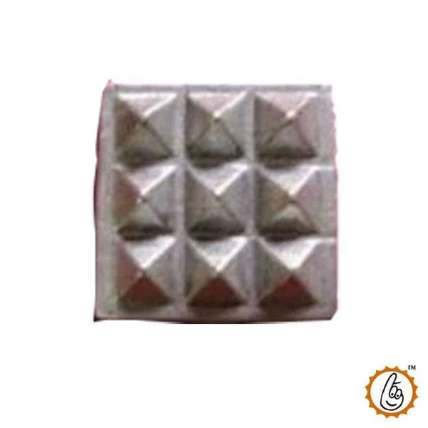 Parad pyramid by Brahmatells