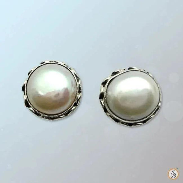 Pearl cream-earings BTP115ESM by Brahmatells