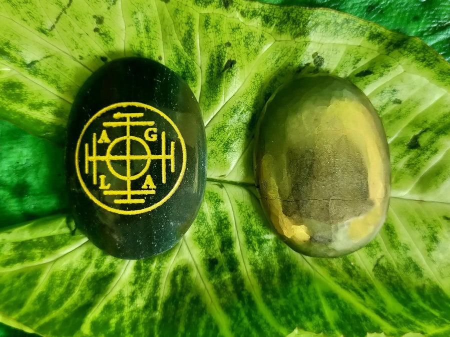Pyrite & Green Aventurine with Money Code. by Brahmatells