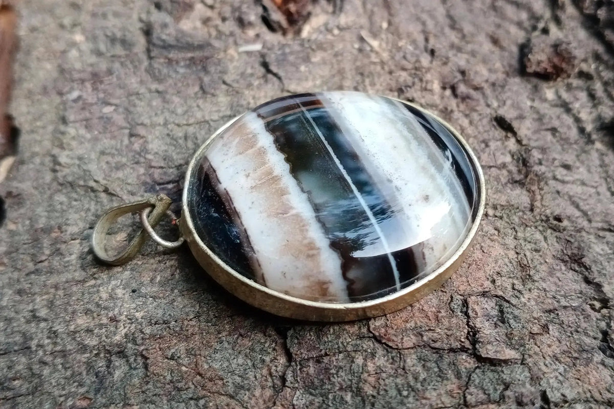Sulemani Pendants by Brahmatells